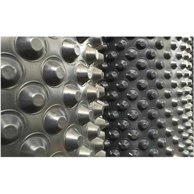 Профільована дренажна шиповидна мембрана LIBER DRAIN HDPE 400